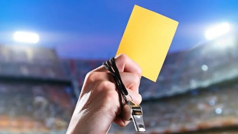 What is yellow card betting?